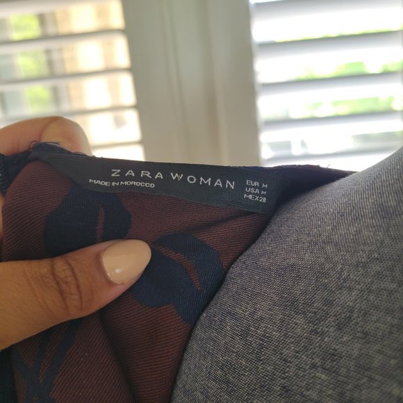 Top - Picture 2 of 4